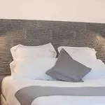 D'hotes Le Pignie Bed and Breakfast 4*