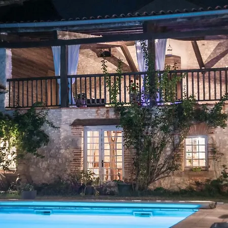 D'hotes Le Pignie Bed & Breakfast