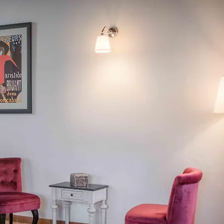 D'hotes Le Pignie Bed & Breakfast 4*
