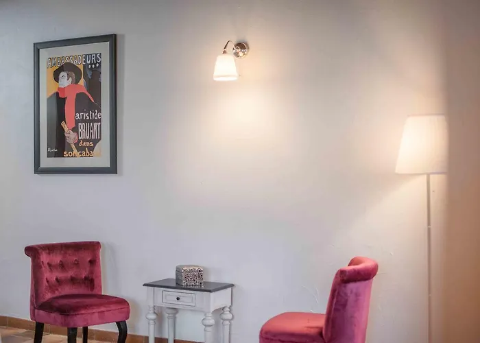 D'hotes Le Pignie לינה וארוחת בוקר 4*