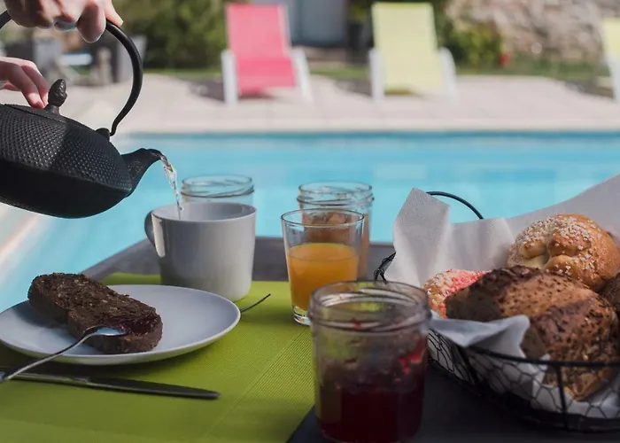 D'hotes Le Pignie לינה וארוחת בוקר