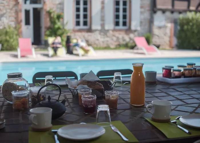 D'hotes Le Pignie לינה וארוחת בוקר Lescure-dʼAlbigeois