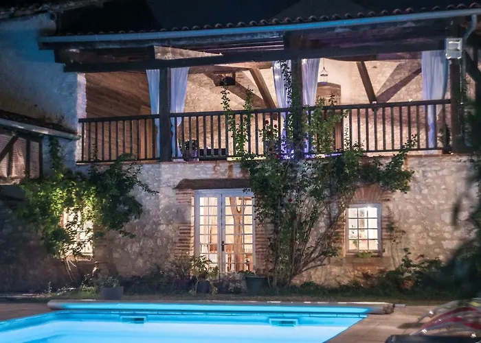 D'hotes Le Pignie לינה וארוחת בוקר